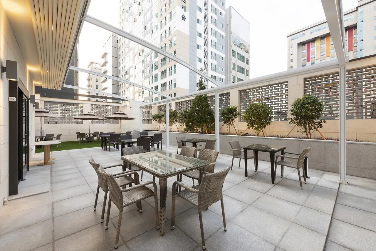 Hound Hotel Yeonsan Busan