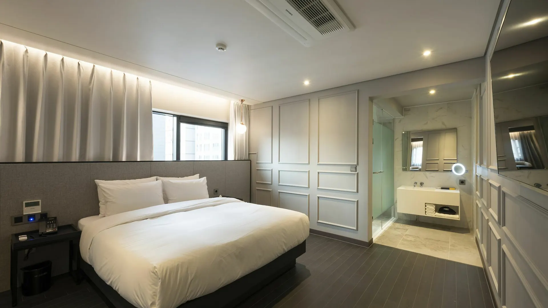 Hound Hotel Yeonsan Busan 3*,