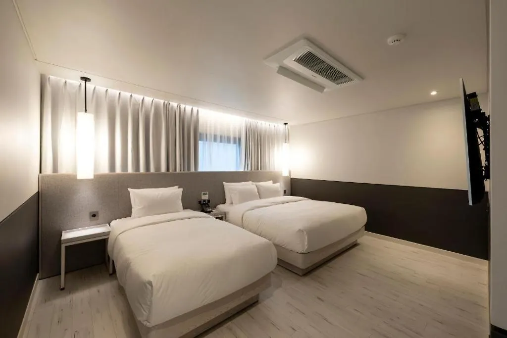 Hound Hotel Yeonsan Puszan 3*,