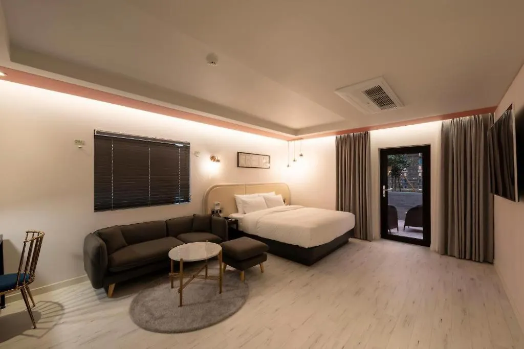 Hound Hotel Yeonsan Puszan