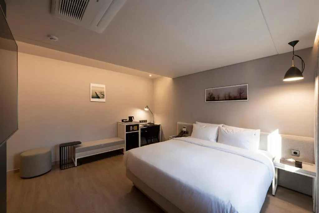 Hound Hotel Yeonsan Puszan