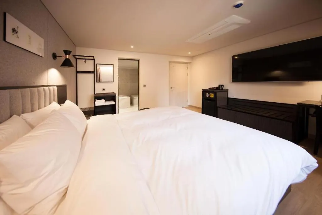 Hound Hotel Yeonsan Puszan