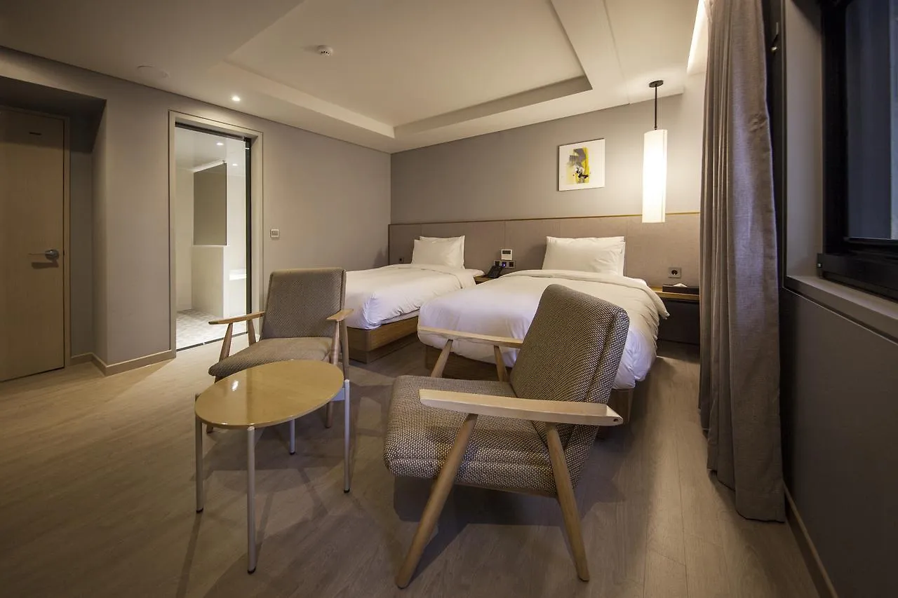 Hound Hotel Yeonsan Busan South Korea