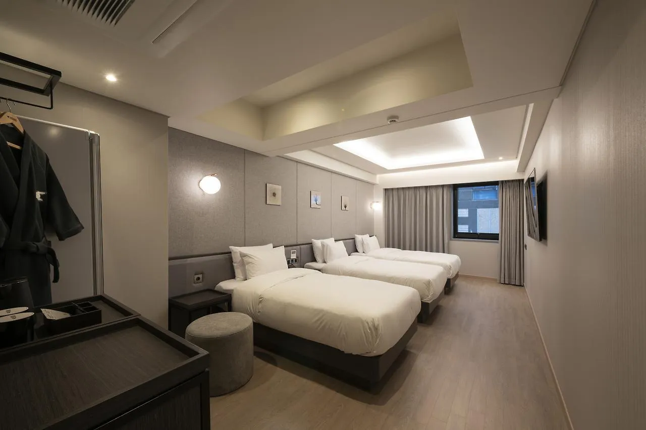 Hound Hotel Yeonsan Busan 3*,  South Korea